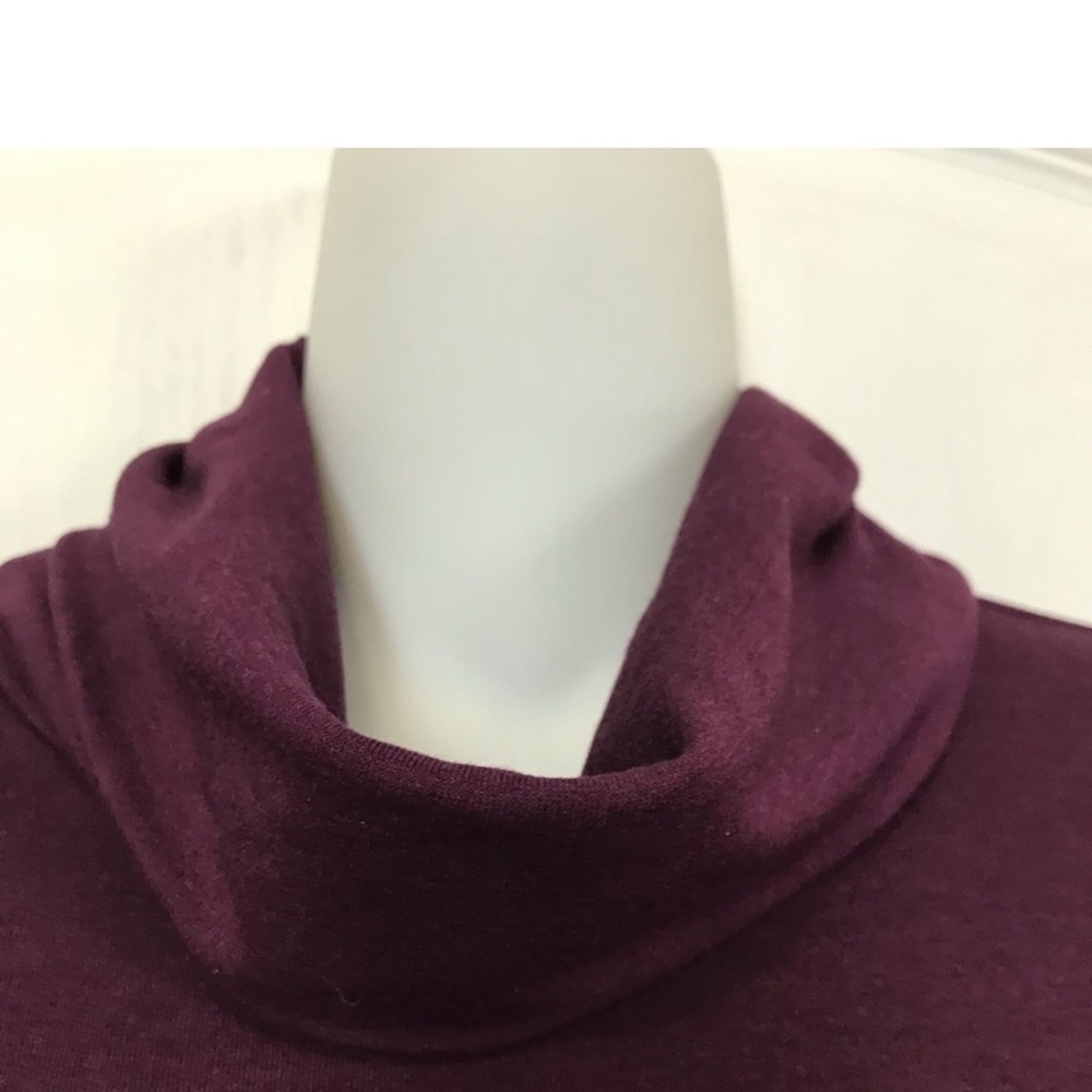 Cascade Collective Purple Cowl Neck Sweater with thumb holes color plumb size:s - Picture 10 of 10
